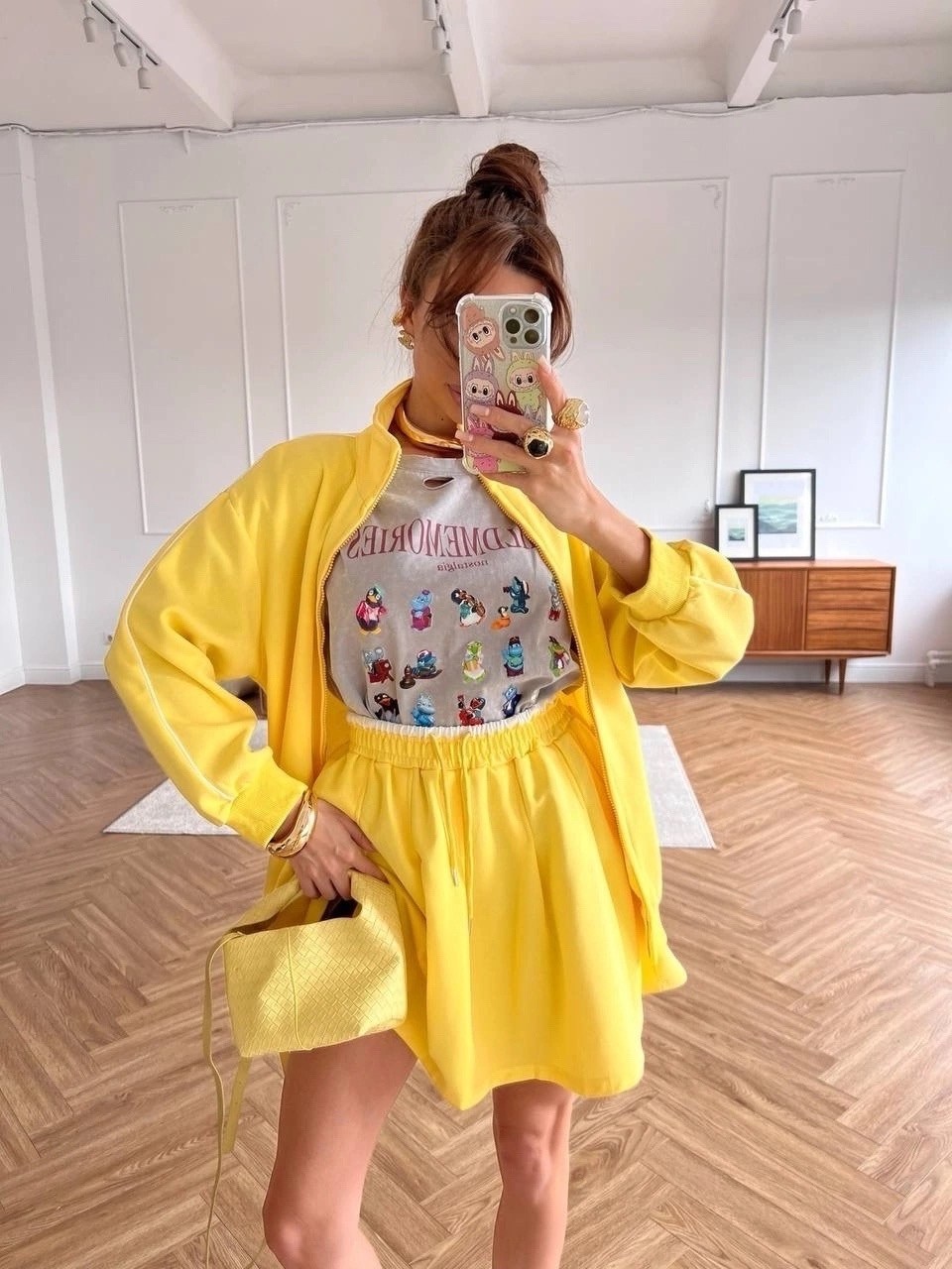 стильные костюмы,трикотажные костюмы,женские костюмы,костюм с юбкой,костюм спортивный