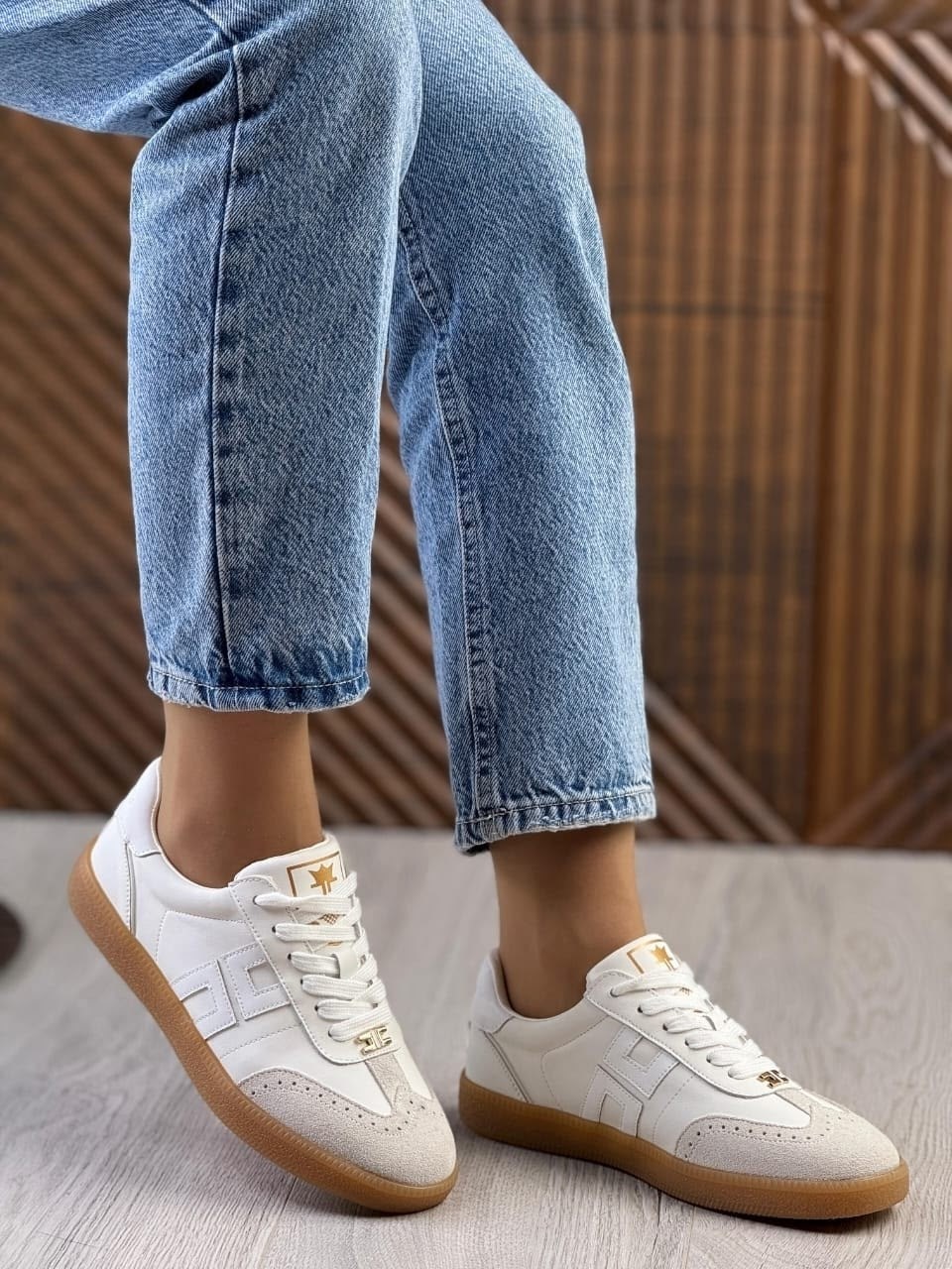 ,винные кеды из замши,кроссовки fendi,кроссовки кеды,спортивная