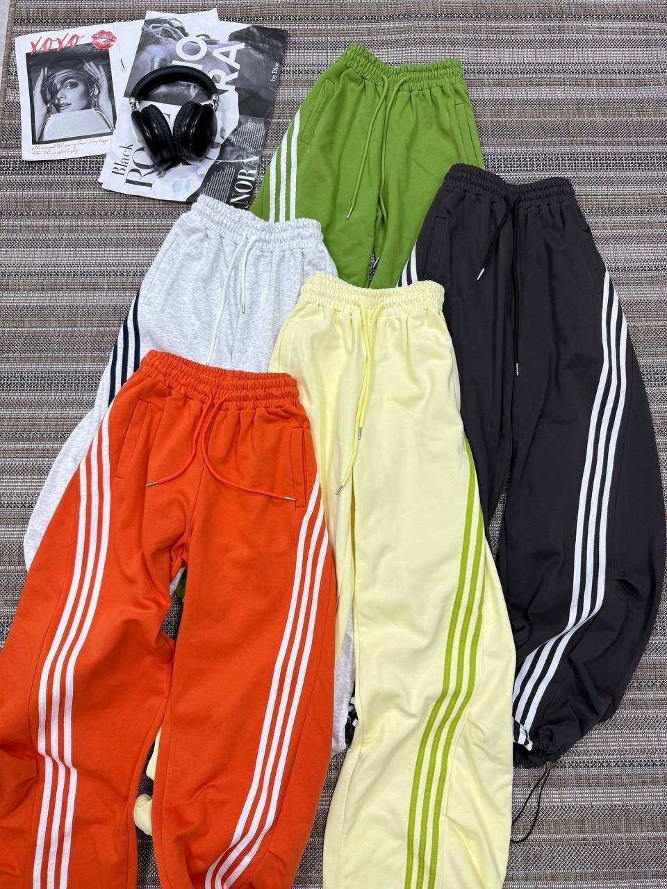 брюки карго с лампасами широкие y2k styfash,брюки спортивные,широкие спортивные штаны,спортивные штаны широкие женские,штаны клеш спортивные