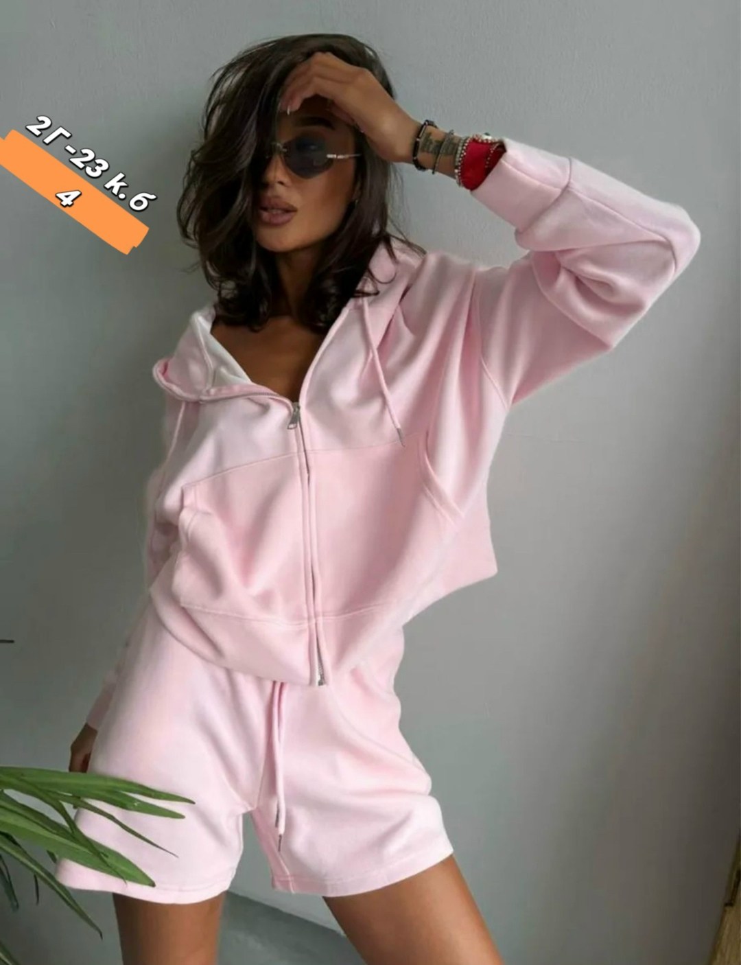 спортивный костюм женский с шортами,костюм спортивный с шортами,костюм с шортами женский,костюм женский,повседневный костюм