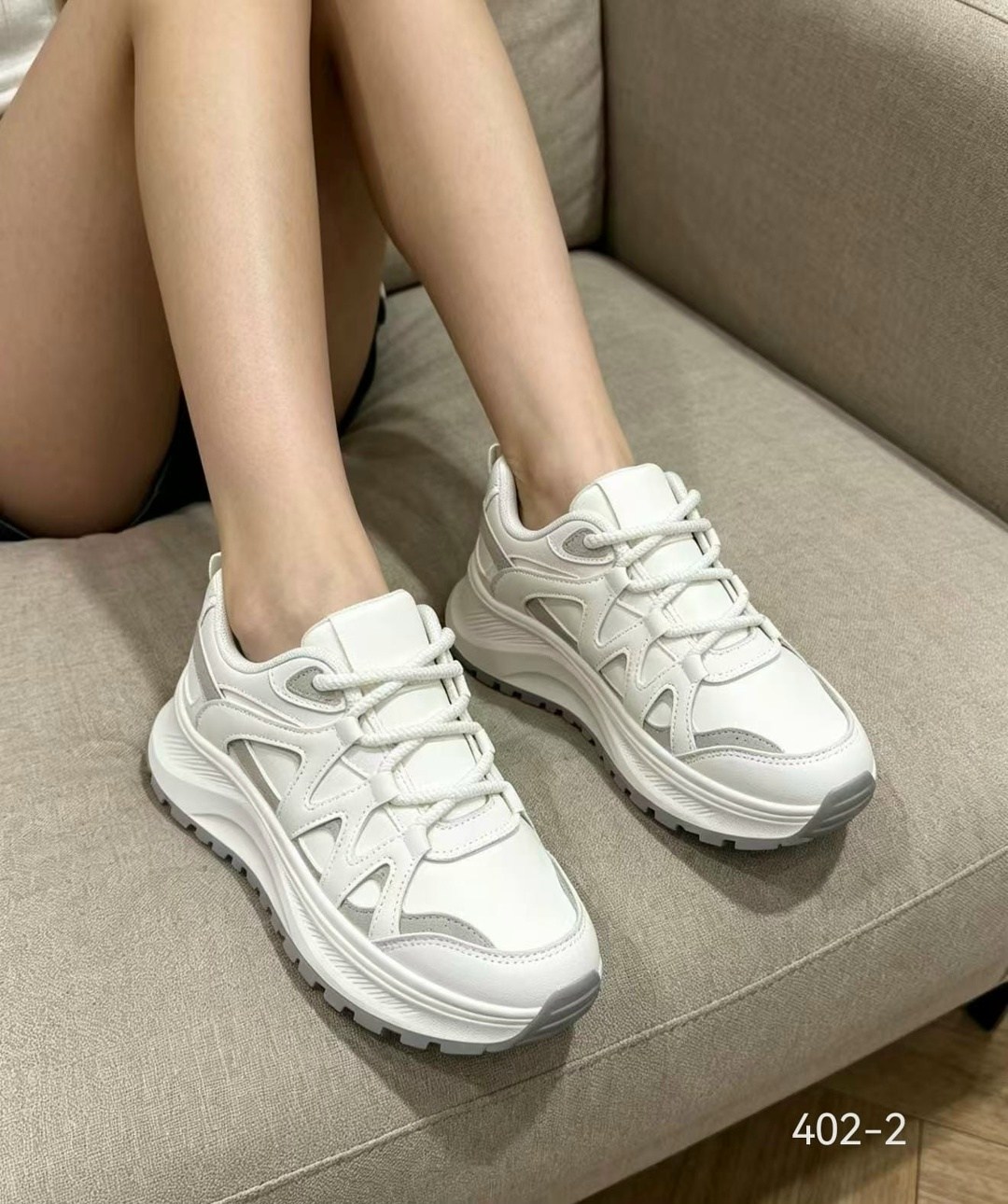 кроссовки женскиe,кроссовки,кроссовки nike,кроссовки найк женские черные на белой подошве,кроссовка