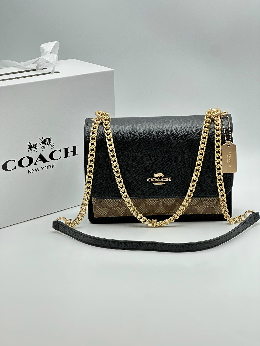 женская сумка coach,сумка coach,сумка coach через плечо,женская кожаная сумка через плечо coach klare,сумка