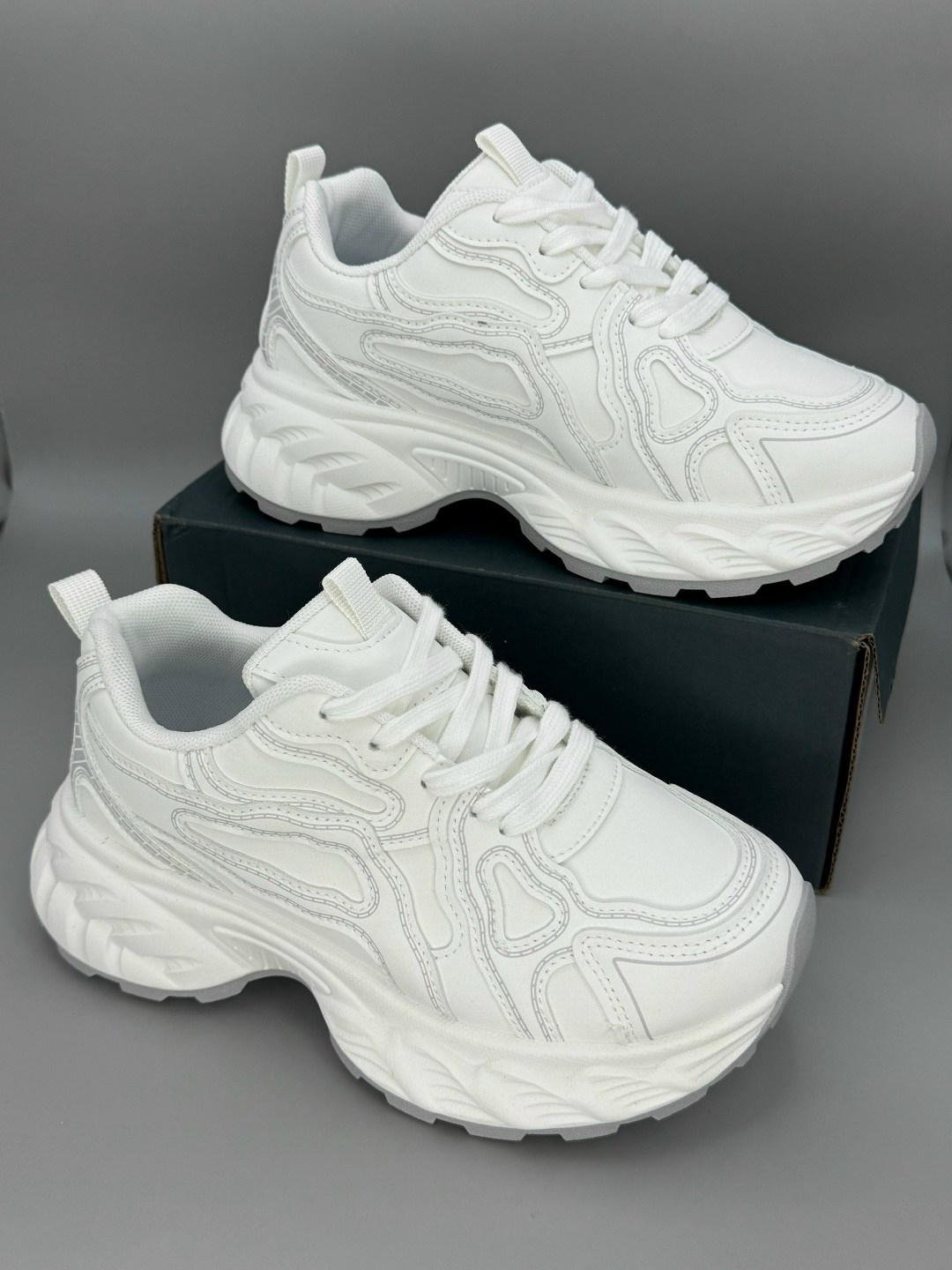 женские кроссовки,белые кроссовки,кроссовки на массивной подошве,женские массивные кроссовки,модные кроссовки