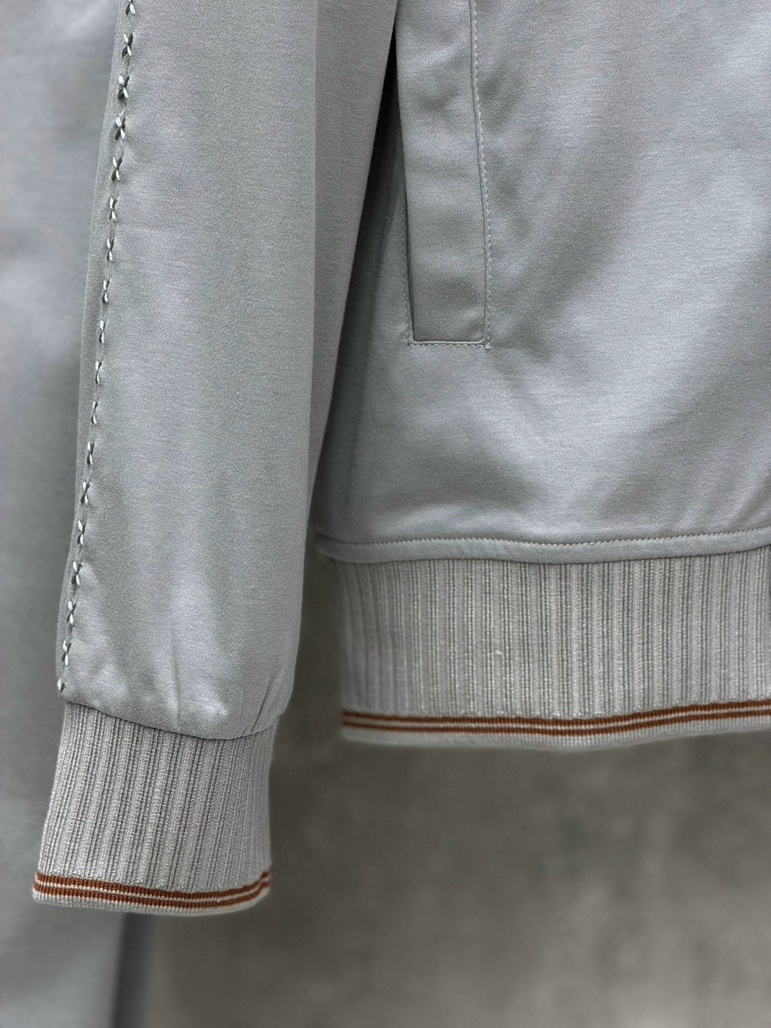 спортивный костюм brunello cucinelli,прогулочный костюм brunello cucinelli 33621,костюм спортивный loro piana,костюм brunello cucinelli,мужские спортивные костюмы brunello cucinelli