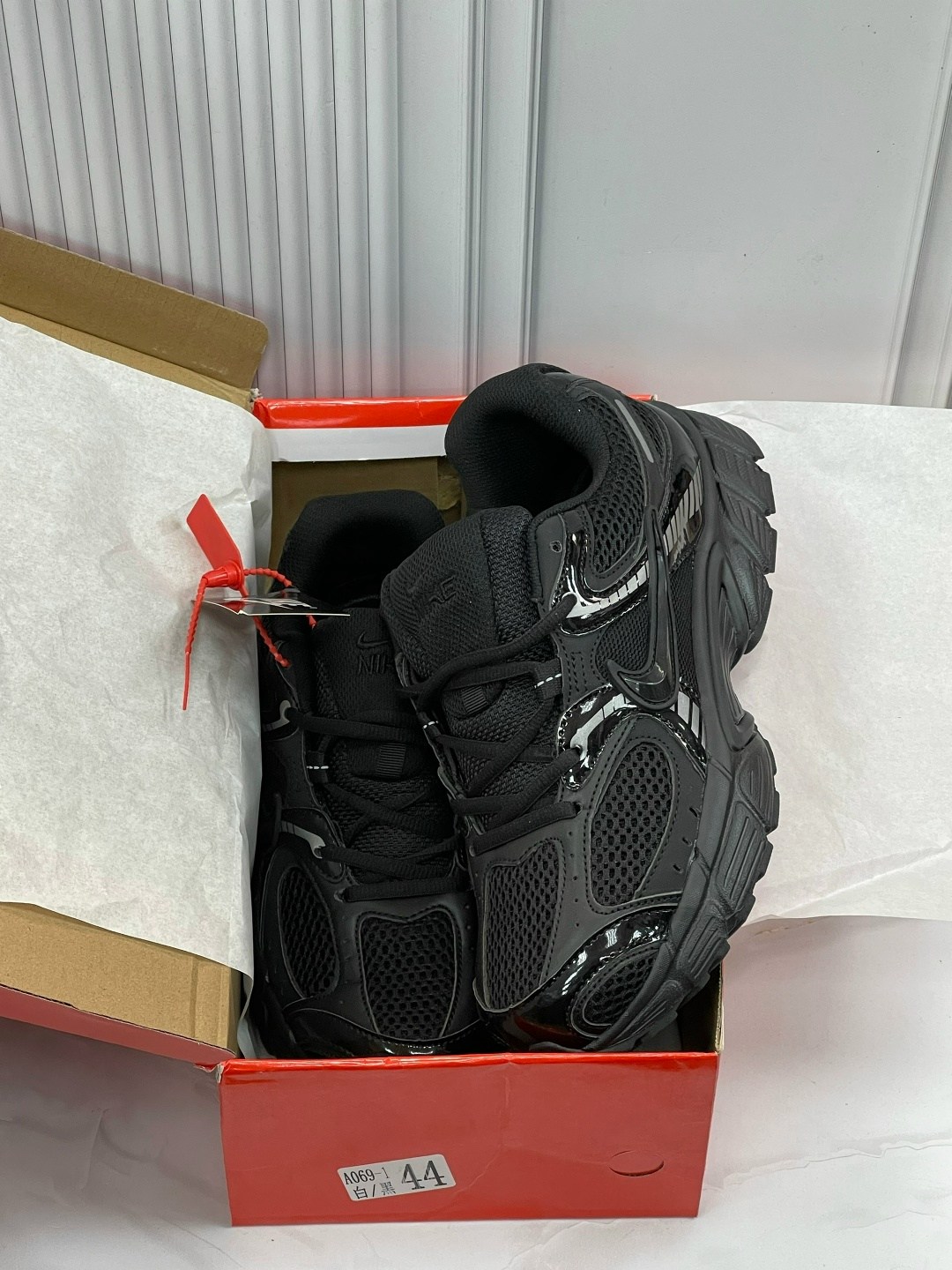 nike кроссовки,кроссовки nike v5 rnr,кроссовки для мужчин,женские кроссовки nike,