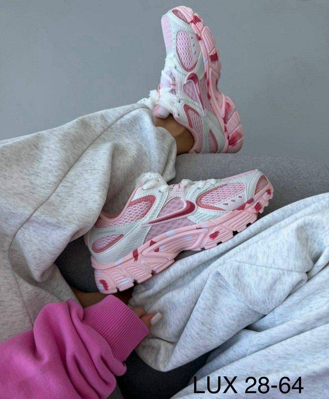 кроссовки женскиe,кроссовки женские nike,кроссовки nike,кроссовки спортивные air max tn plus nike,розовые кроссовки