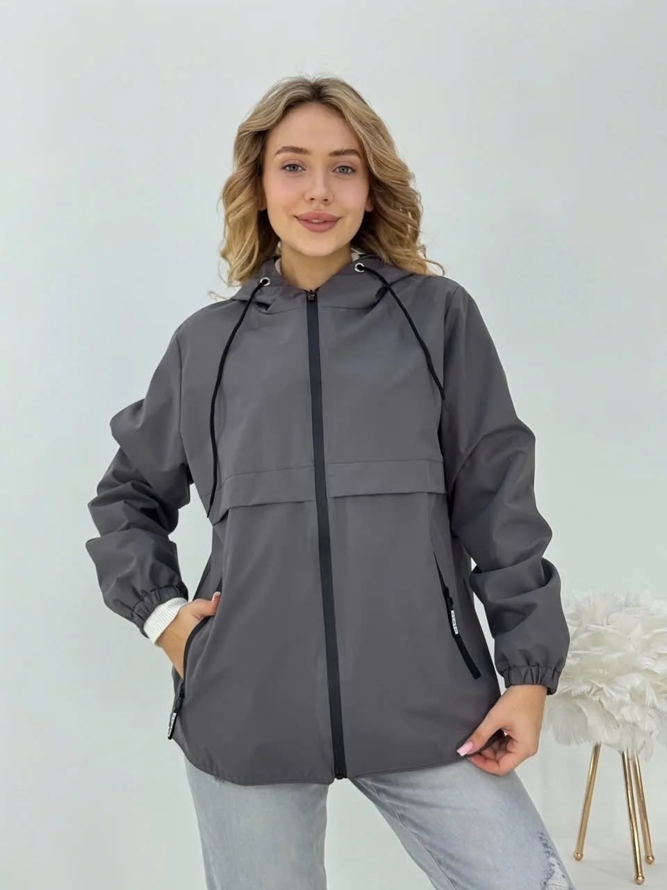 ветровка женская демисезонная,ветровка женская,легкая ветровка,женская ветровка с капюшоном,ветровка демисезонная