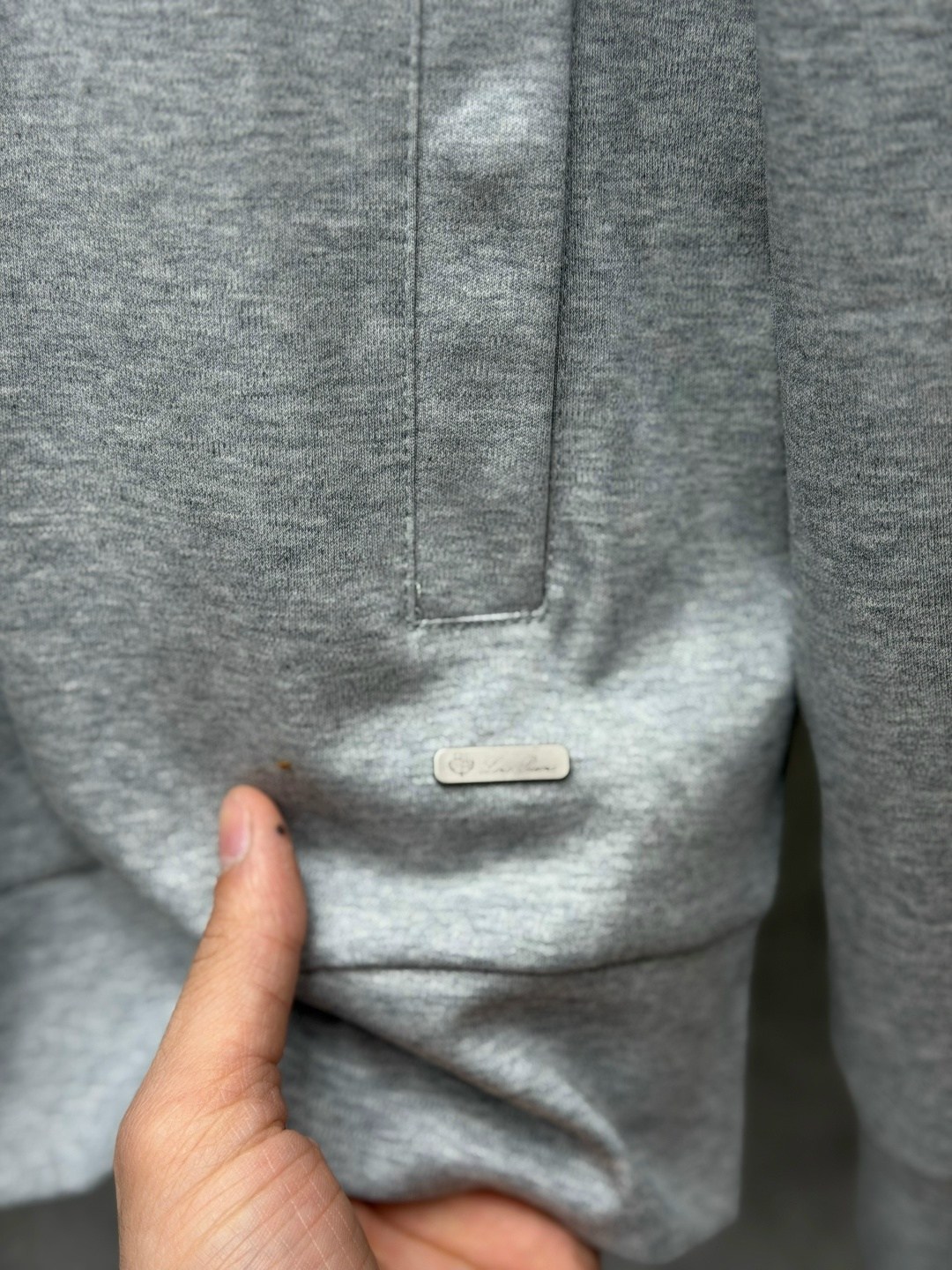 спортивный костюм brunello cucinelli,мужские спортивные костюмы brunello cucinelli,костюм brunello cucinelli серый,прогулочный костюм brunello cucinelli 33621,спортивный костюм брунелло кучинелли