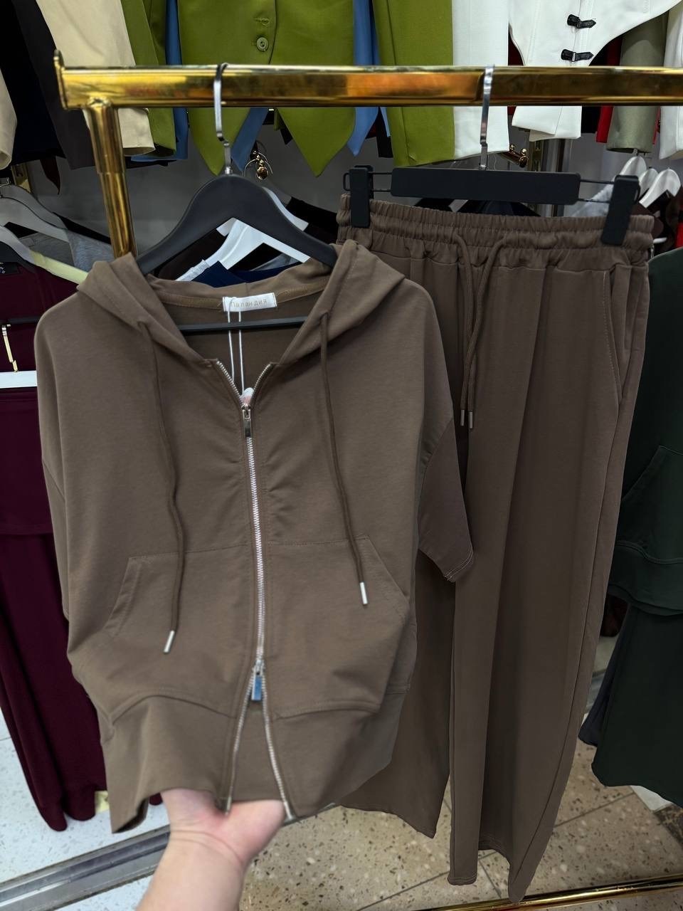 спортивный костюм brunello cucinelli,кашемировый костюм loro piana,костюм спортивный,костюм спорт brunello cucinelli,женские спортивные костюмы