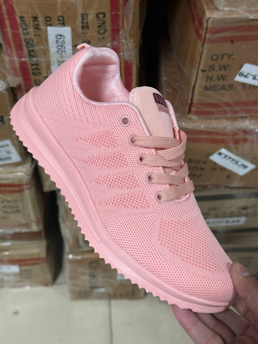 слипоны женские,белые кроссовки,кроссовки женскиe,кроссовки,спортивная