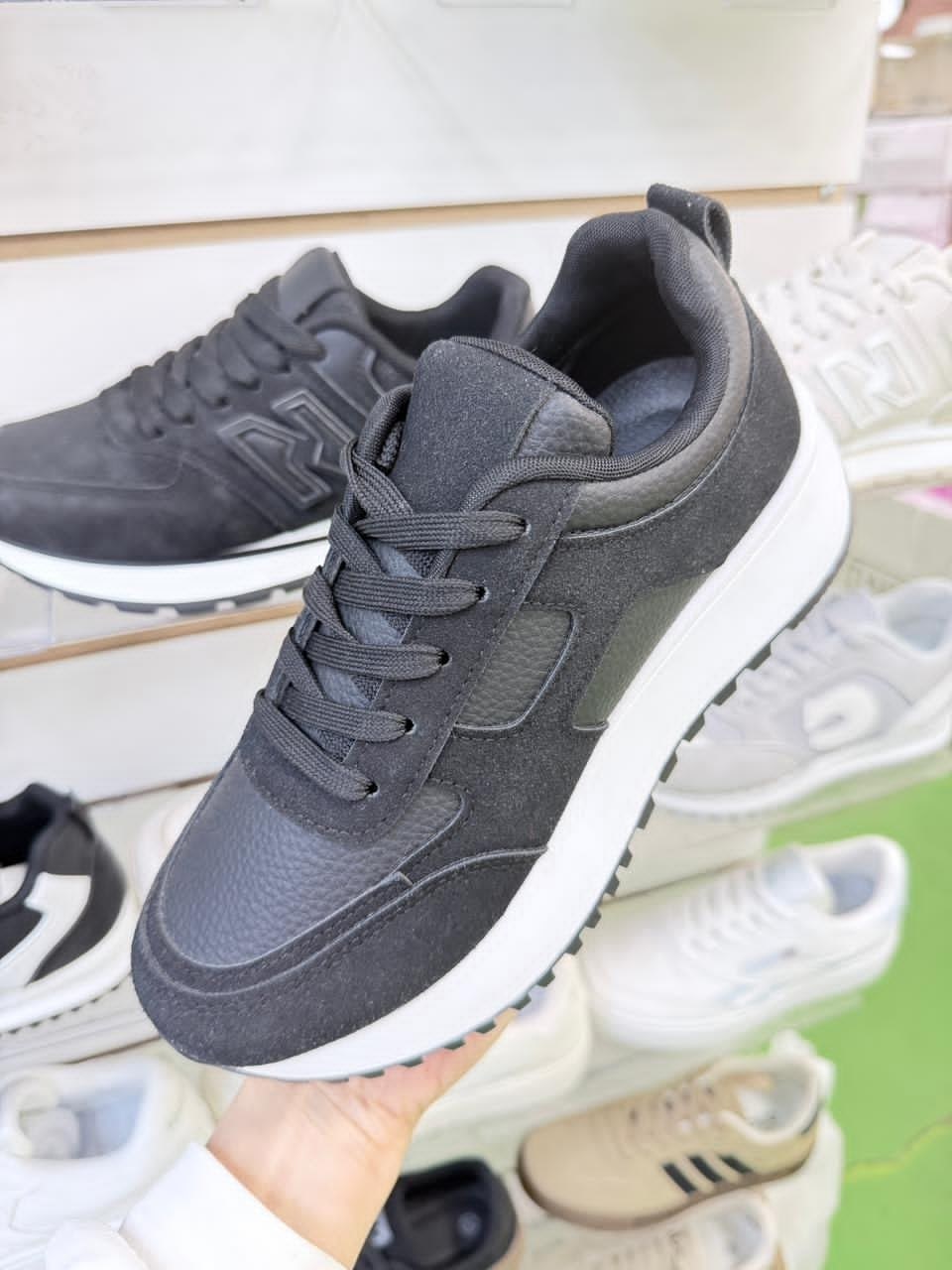 женские кроссовки,,кроссовки для женщин,кроссовка,кроссовки модные