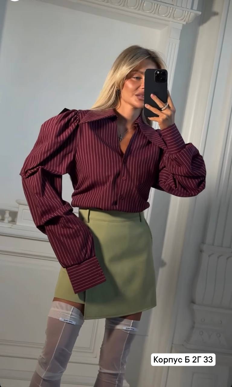 элегантная рубашка,рубашка стиль,женская рубашка,коричневые кожаные шорты