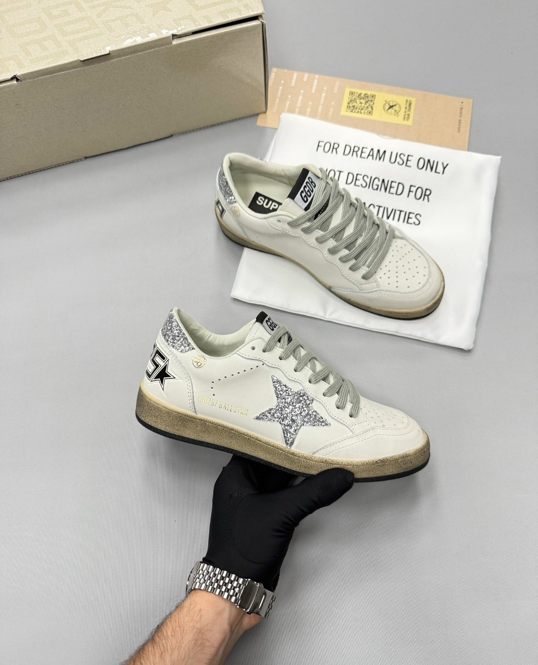 кроссовки golden goose,кеды golden goose,golden goose кеды ball star с блестками белый,golden goose deluxe brand белые кожаные кеды,кроссовки golden goose wmns ballstar milk gold кремовый