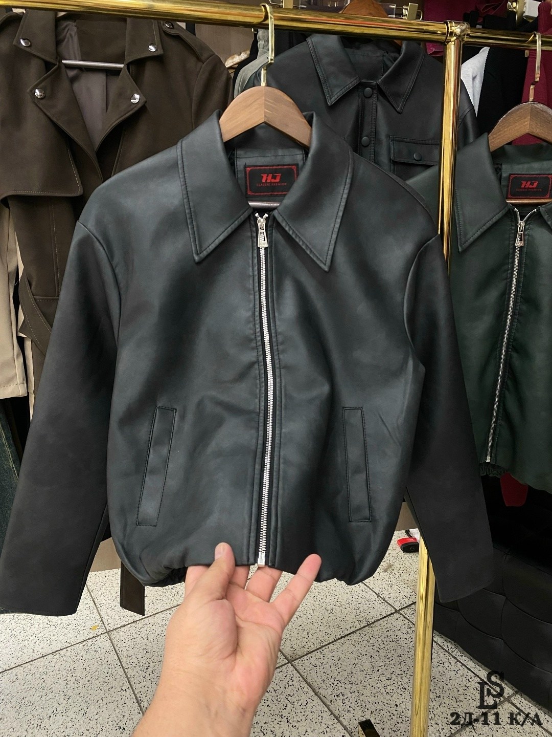 кожаная куртка,мужская кожаная куртка,кожаная куртка b.coast,мужская кожаная куртка с воротником-стойкой,кожаная куртка dior