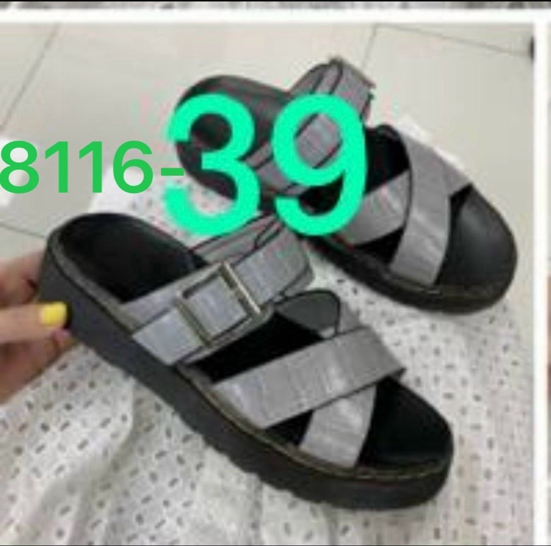 сандалии с ремешками,сандали,сандалии,кожаные сандалии с пряжкой,женские сандалии