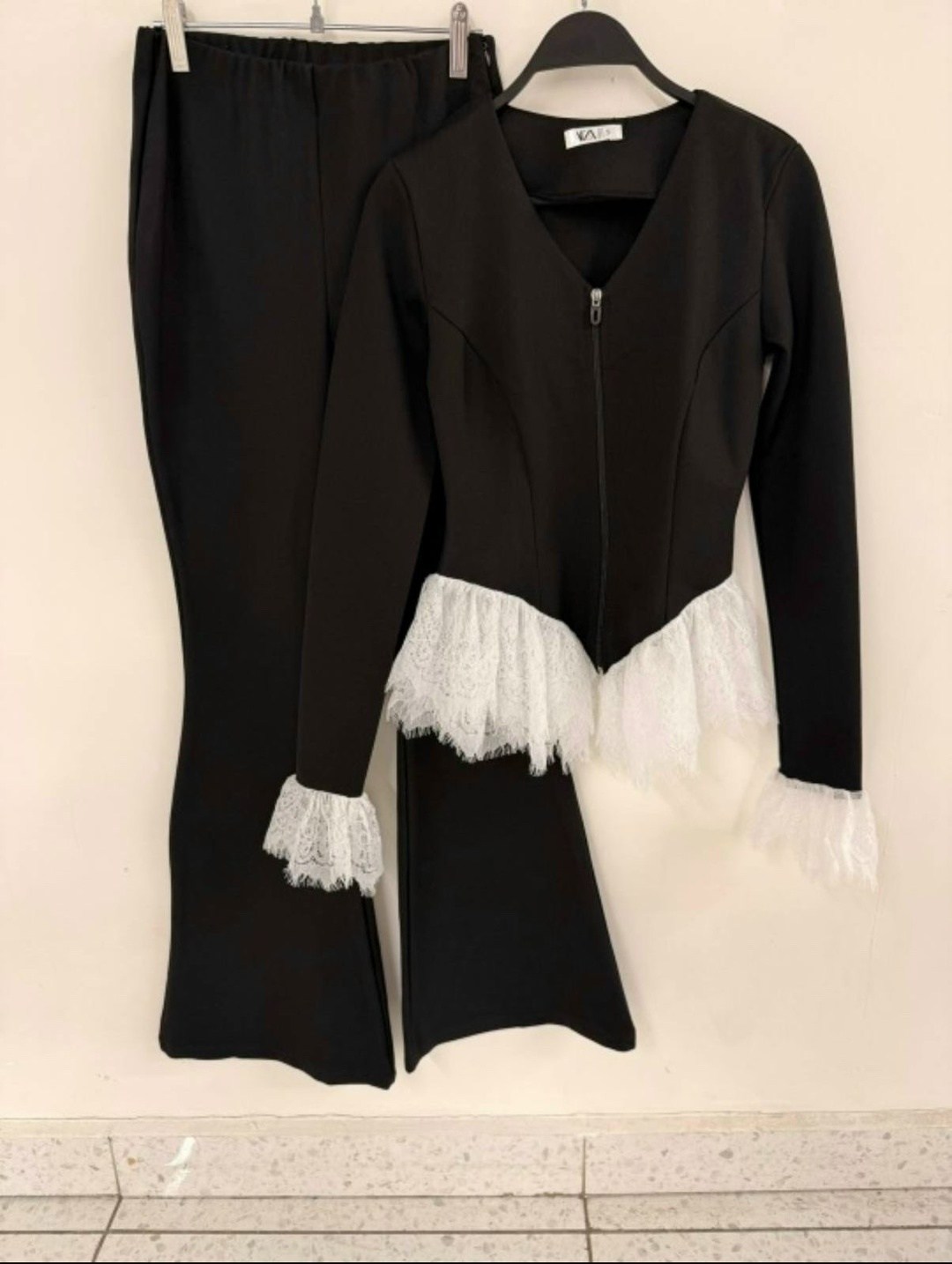 жакет с баской,женские жакеты,жакет,жакет приталенный,жакет с кружевом