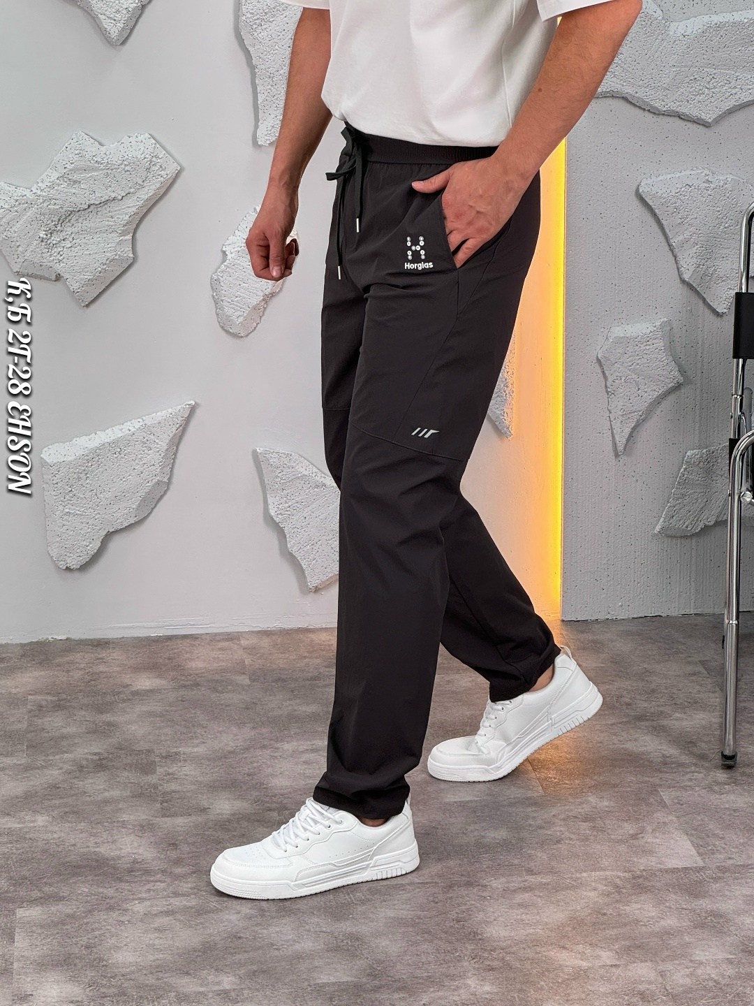 джоггеры брюки,брюки спортивные мужские,брюки спортивные,мужские брюки,черные брюки мужские