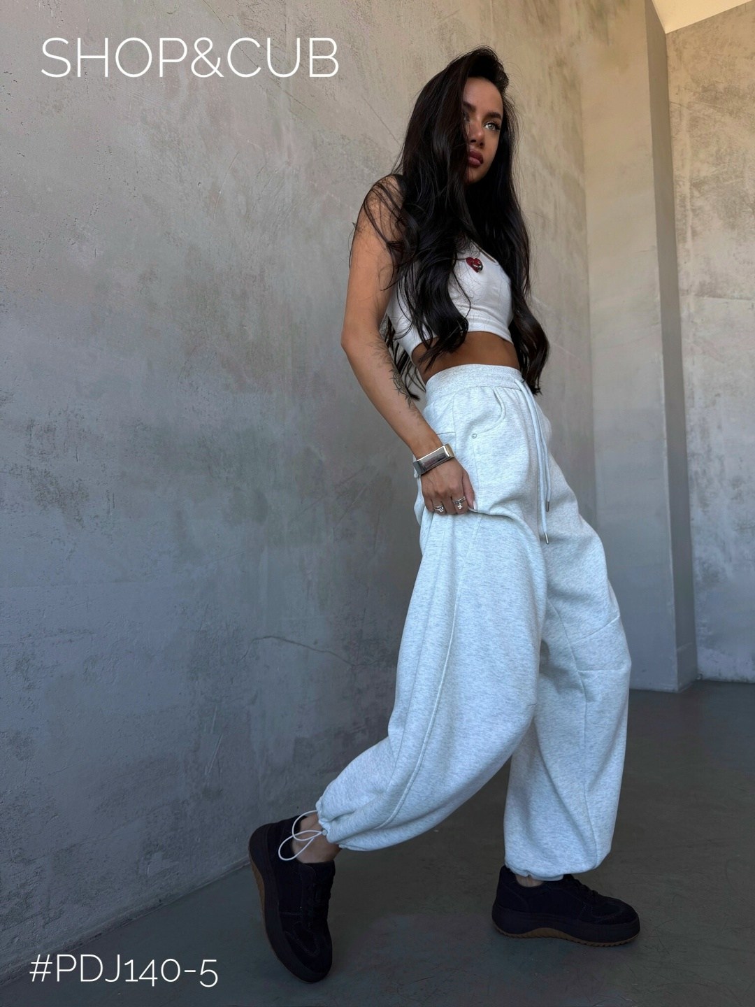 ,замшевые кроссовки,кеды замшевые,кроссовки черные,кроссовки женскиe