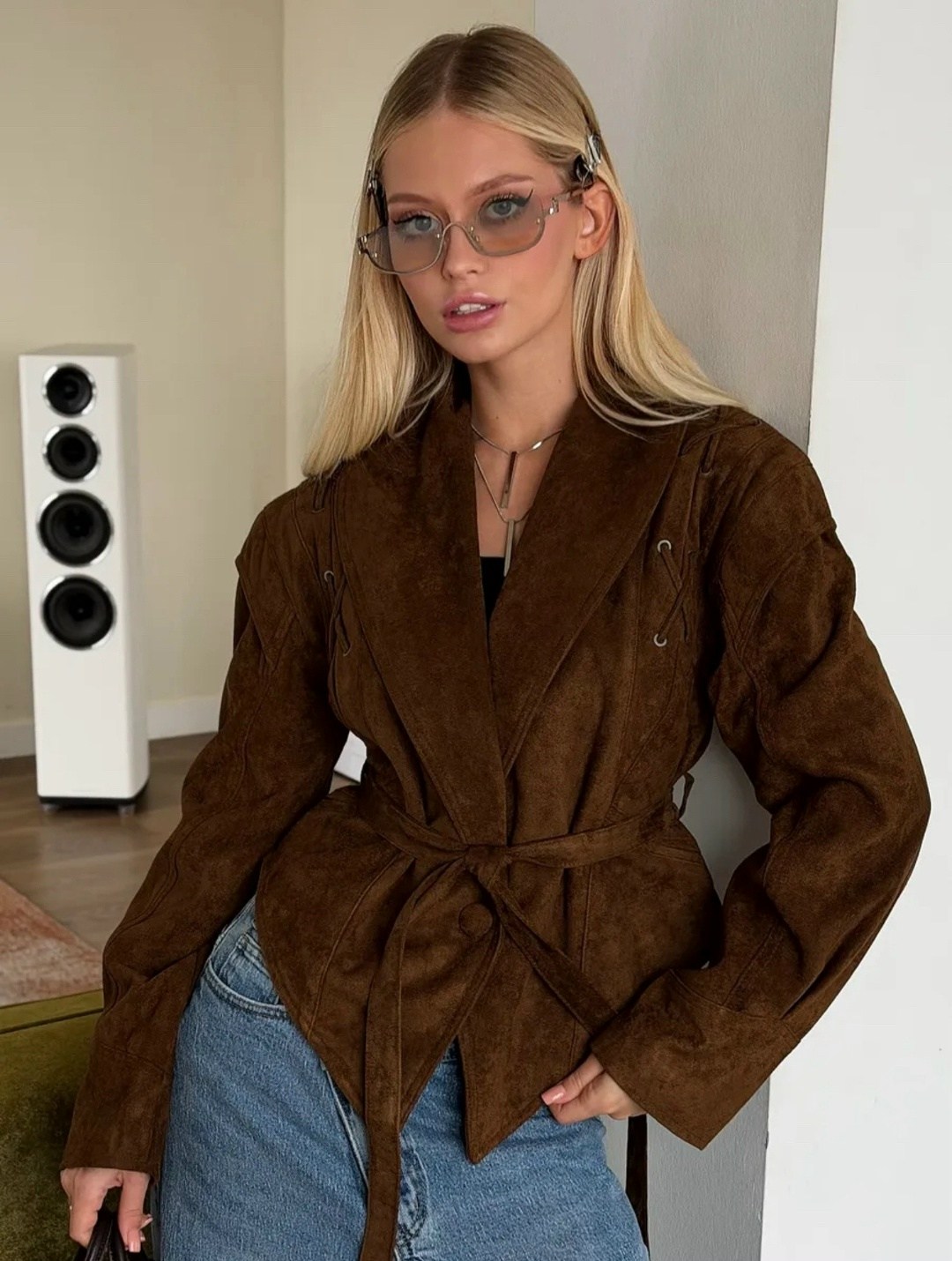 замшевая куртка,куртка замшевая женская,модная куртка из замшевой кожи,женский замшевый пиджак kusahiki,edem room модная куртка из замшевой кожи