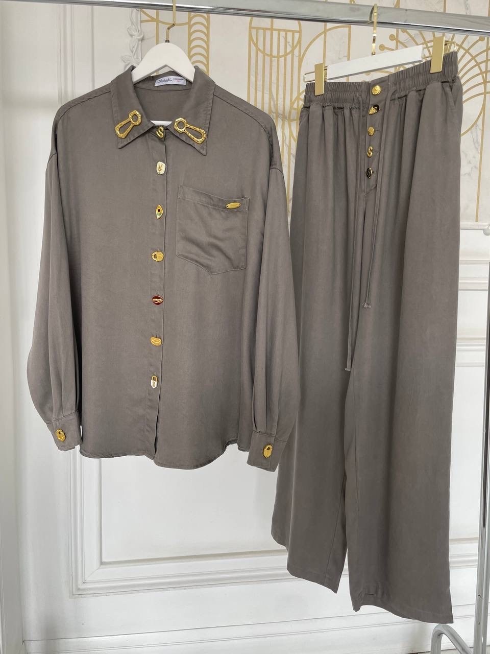 брючный костюм,женский брючный костюм,костюм брючный с рубашкой,костюм с брюками,костюм льняной брючный