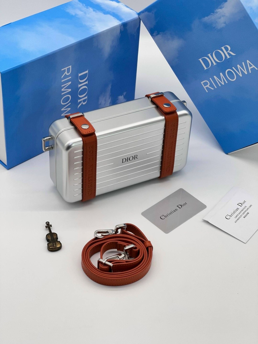 сумка dior rimowa,сумка dior,сумка женская christian dior,dior клатч,сумка женская dior