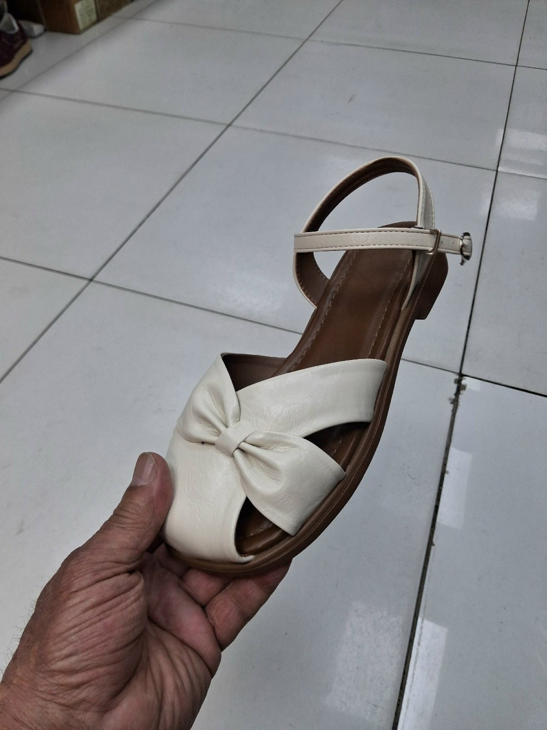 женские сандалии,женские босоножки,сандалии,босоножки подио,модные босоножки