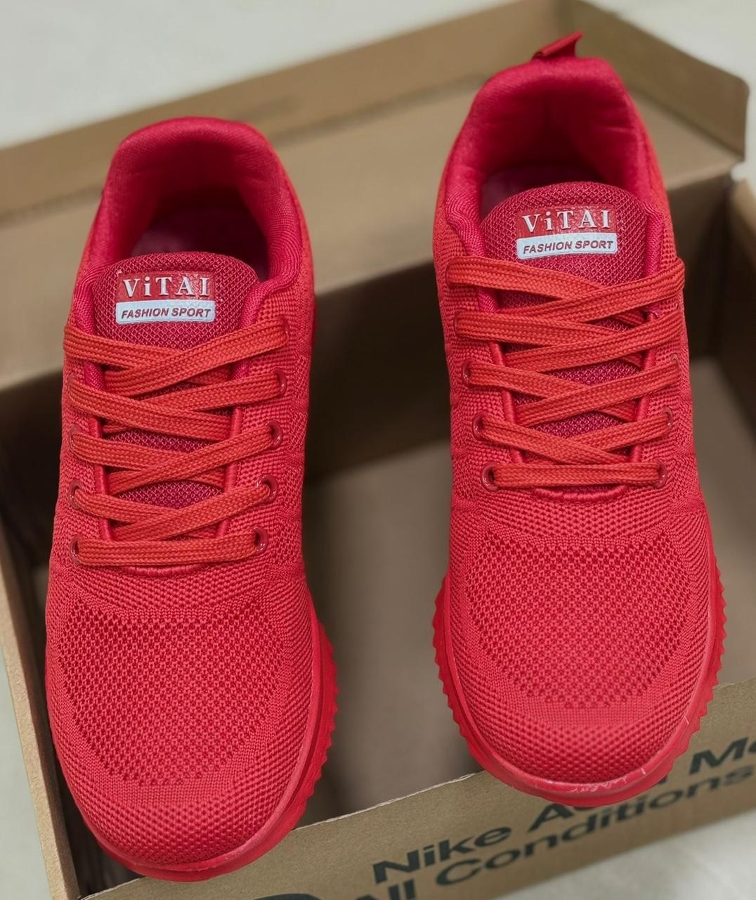 ,красные кроссовки,женские кроссовки,кроссовка,мужской кроссовки