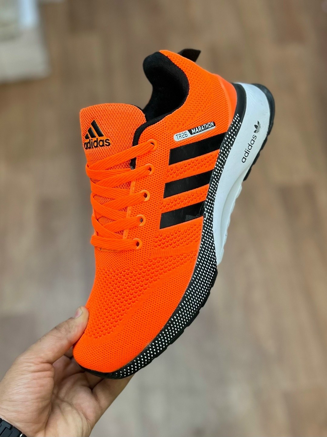 кроссовки adidas,кроссовки adidas мужские,кроссовки адидас,кроссовки,оранжевые кроссовки