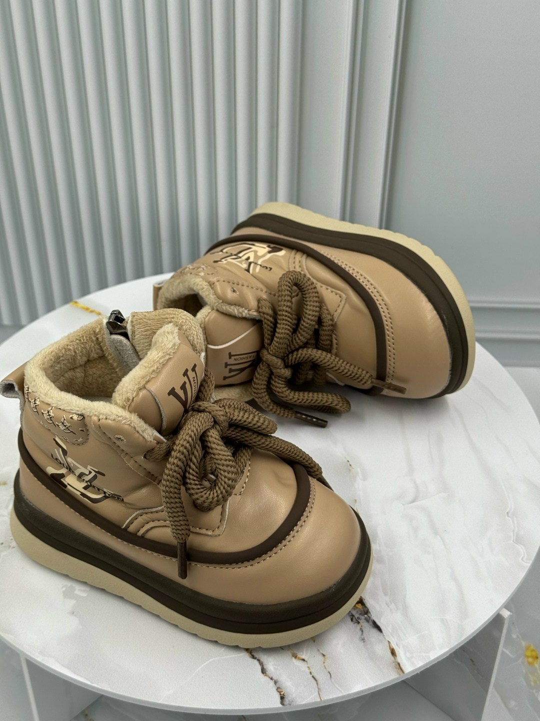 ,детские ботинки,детская ,детские зимние ботинки,ботинка