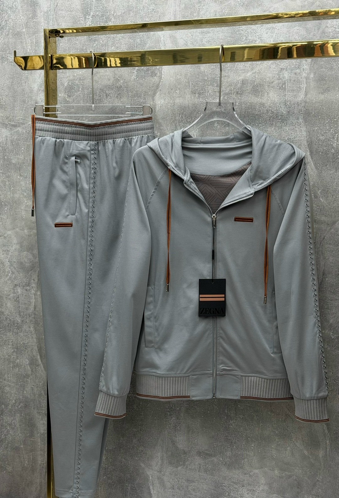 спортивный костюм brunello cucinelli,прогулочный костюм brunello cucinelli 33621,костюм спортивный loro piana,костюм brunello cucinelli,мужские спортивные костюмы brunello cucinelli