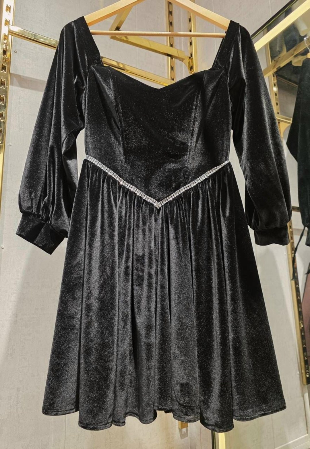 вечернее платье красное,красное бархатное платье,шикарное вечернее платье,платье из бархата,бархатное платье