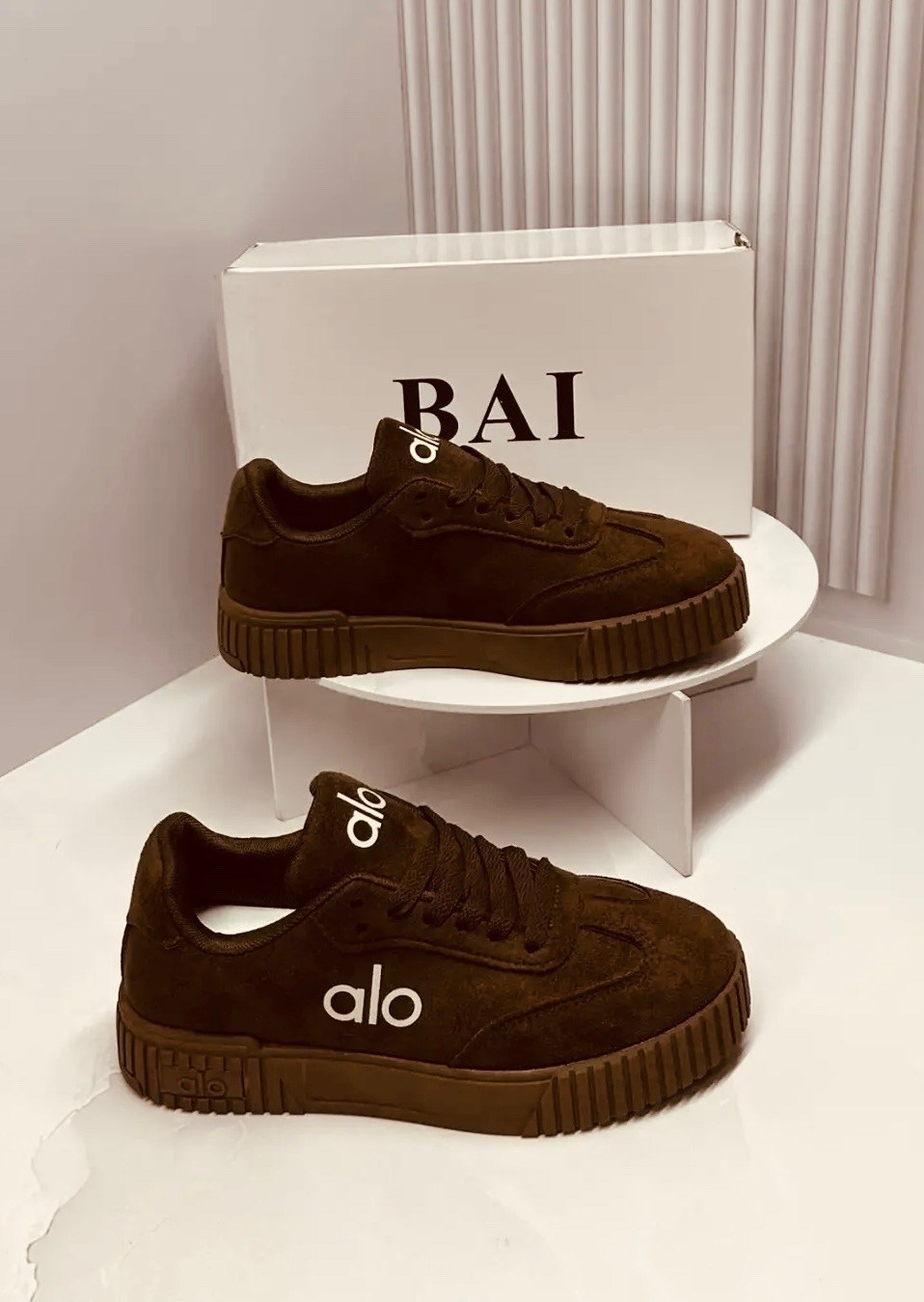 ,кроссовки замш,кроссовки женскиe,замшевые кроссовки, женская