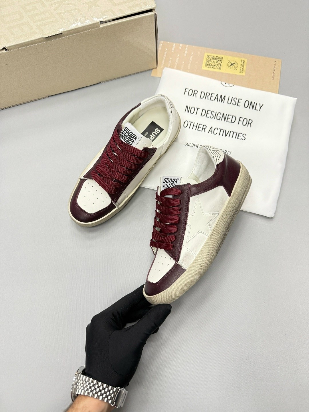 кроссовки golden goose,кеды golden goose,golden goose кеды ball star с блестками белый,golden goose deluxe brand белые кожаные кеды,кроссовки golden goose wmns ballstar milk gold кремовый