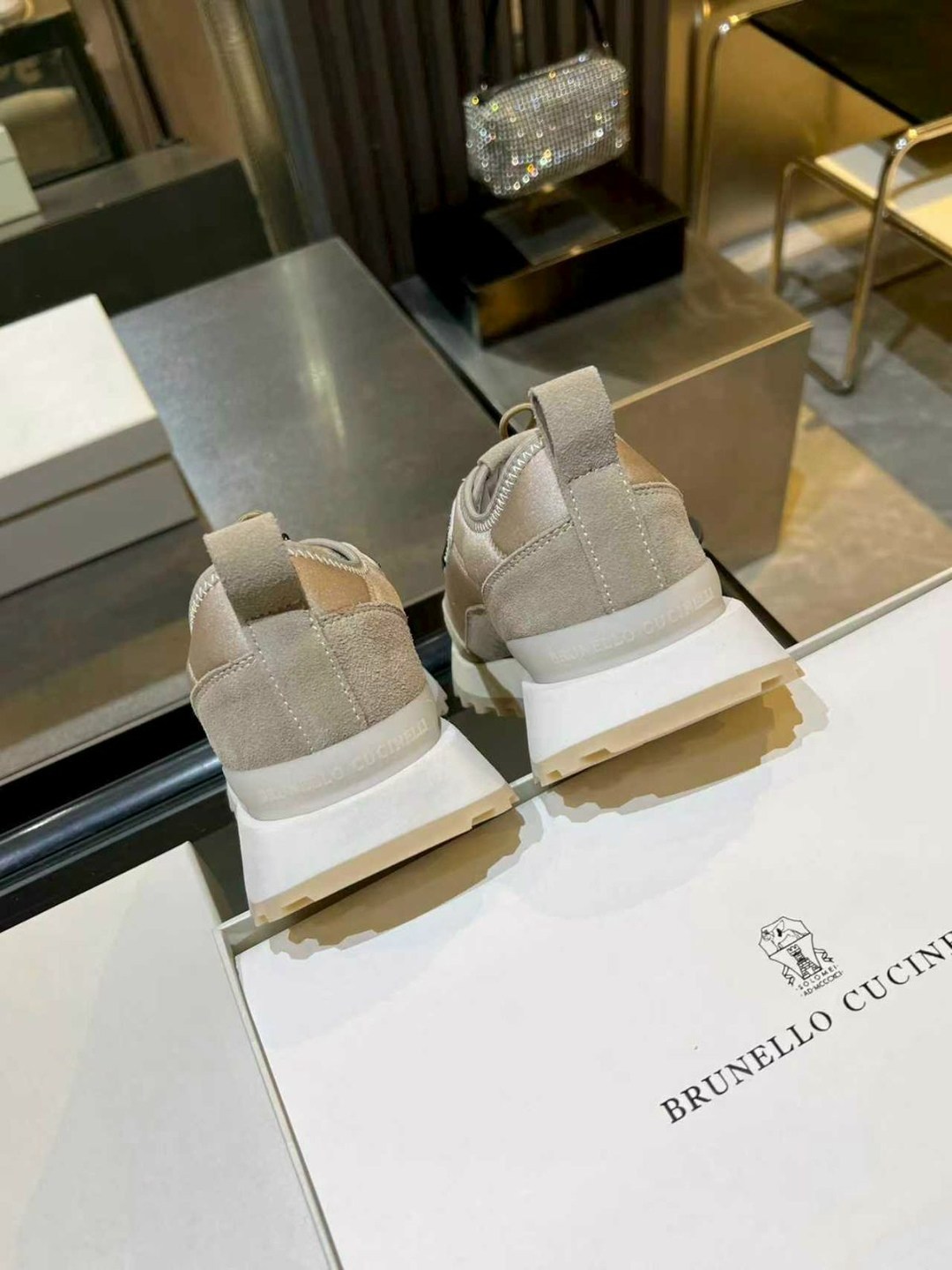 ,кроссовки женскиe,комбинированные кроссовки brunello cucinelli,brunello cucinelli кроссовки,замшевые кроссовки brunello cucinelli