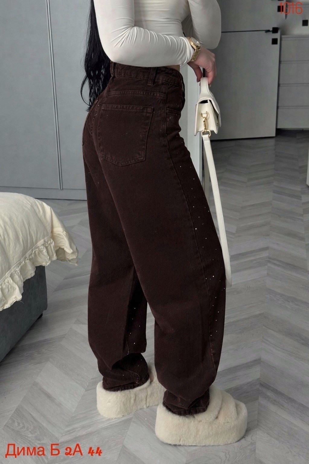джинсы со стразами,женские джинсы со стразами,джинсы demarke,широкие джинсы,джинсы с блестками