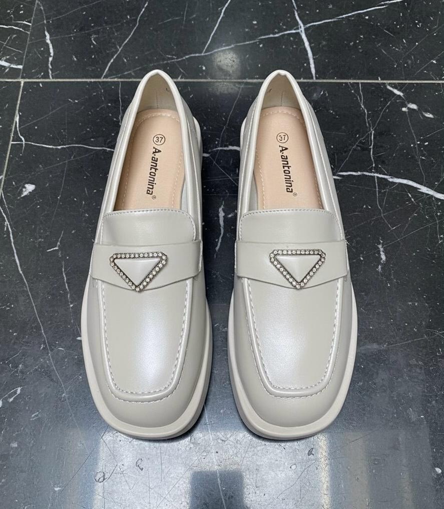 ,лоферы женские,модные лоферы,лоферы стильные,лоферы бежевые