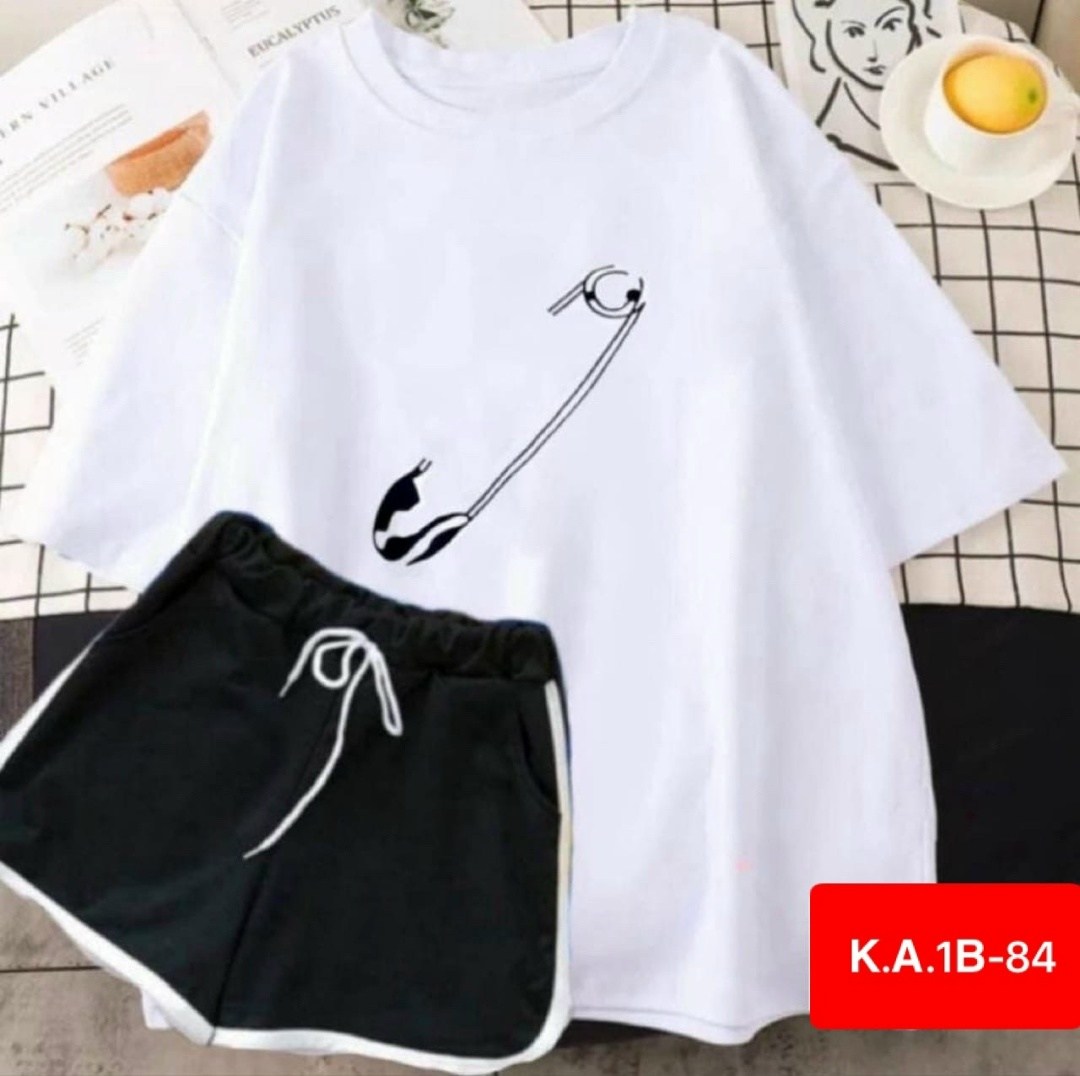 комплект одежды женские,комплект одежды,,женские костюмы,костюм шорты и футболка