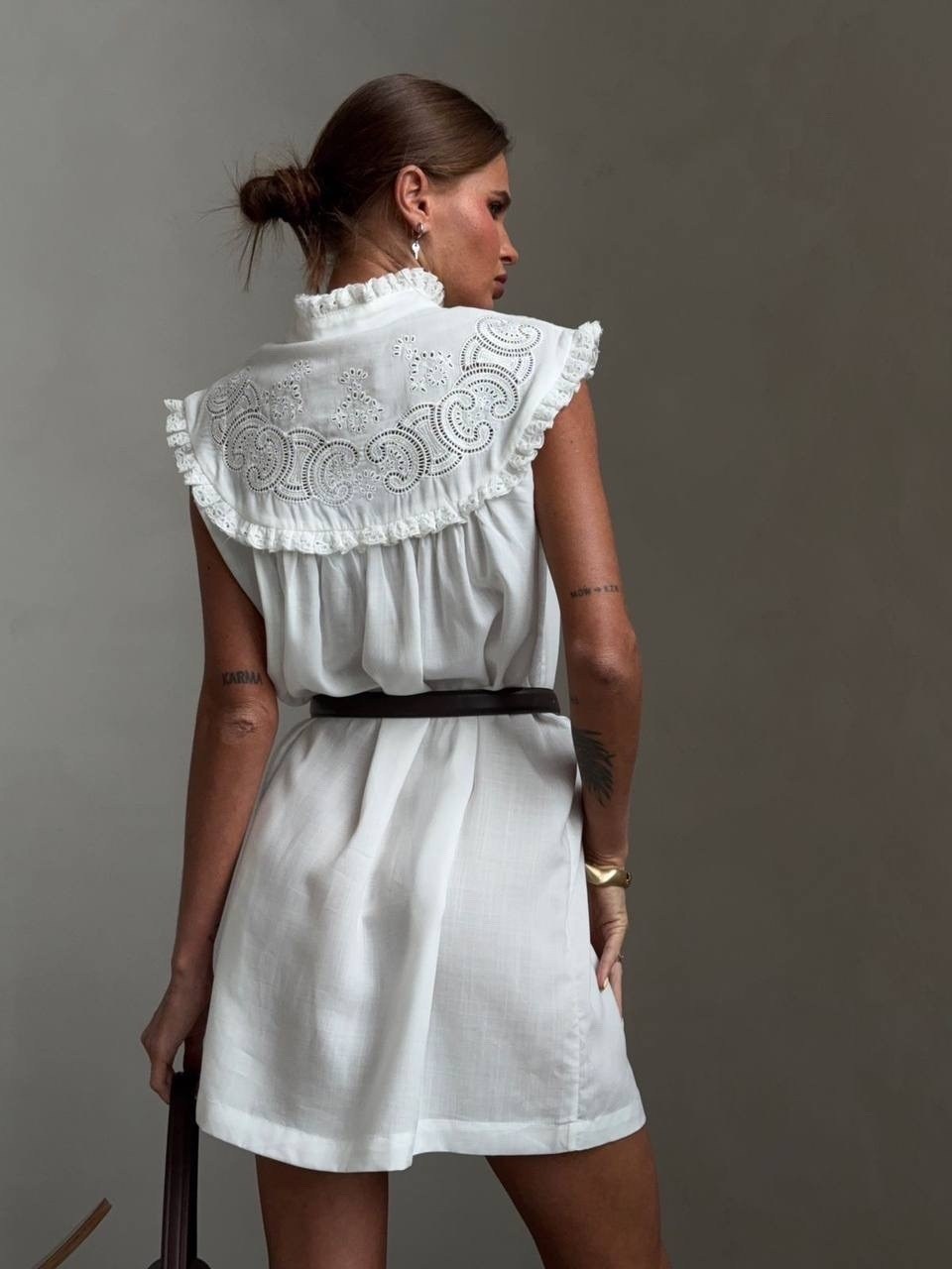 платье с высоким горлом,женское белое платье,женское платье с высоким,блузка с оборками,женская платье