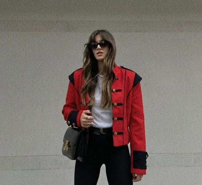 модная женская куртка,куртка в стиле милитари,мода стиль,женские костюмы,гусарский жакет