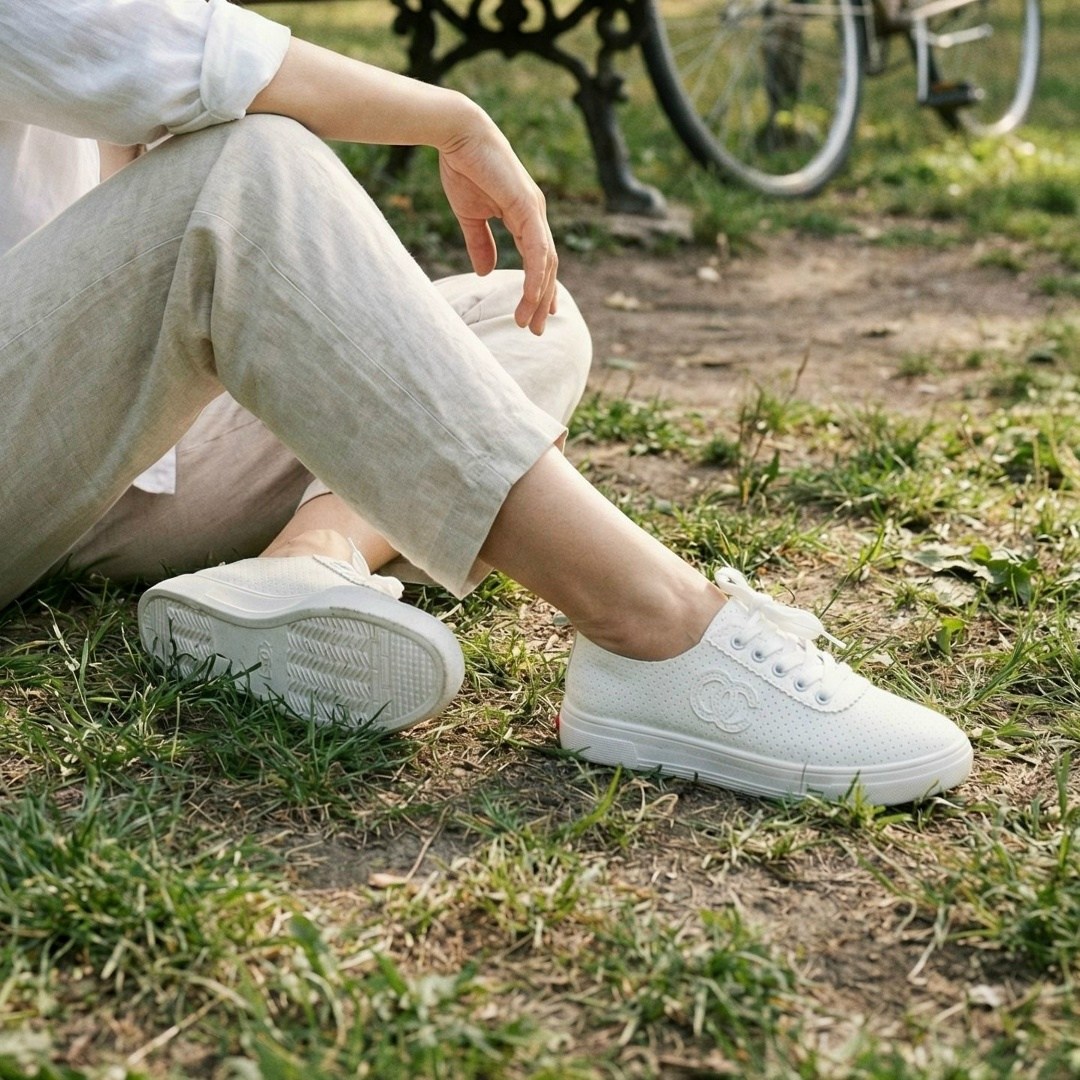 ,белые кеды кожаные женские с перфорацией,женские кроссовки,кеды женски,белые кроссовки