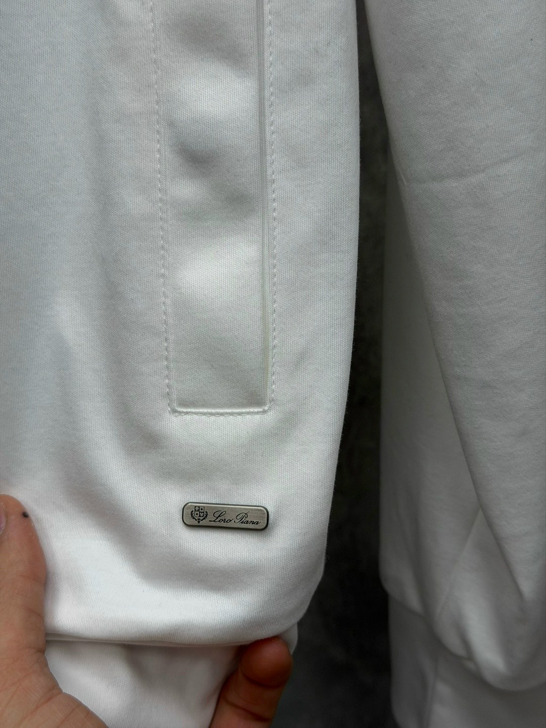 спортивный костюм brunello cucinelli,спортивные костюм,костюм brunello cucinelli,стильные костюмы,спортивный костюм loro piana