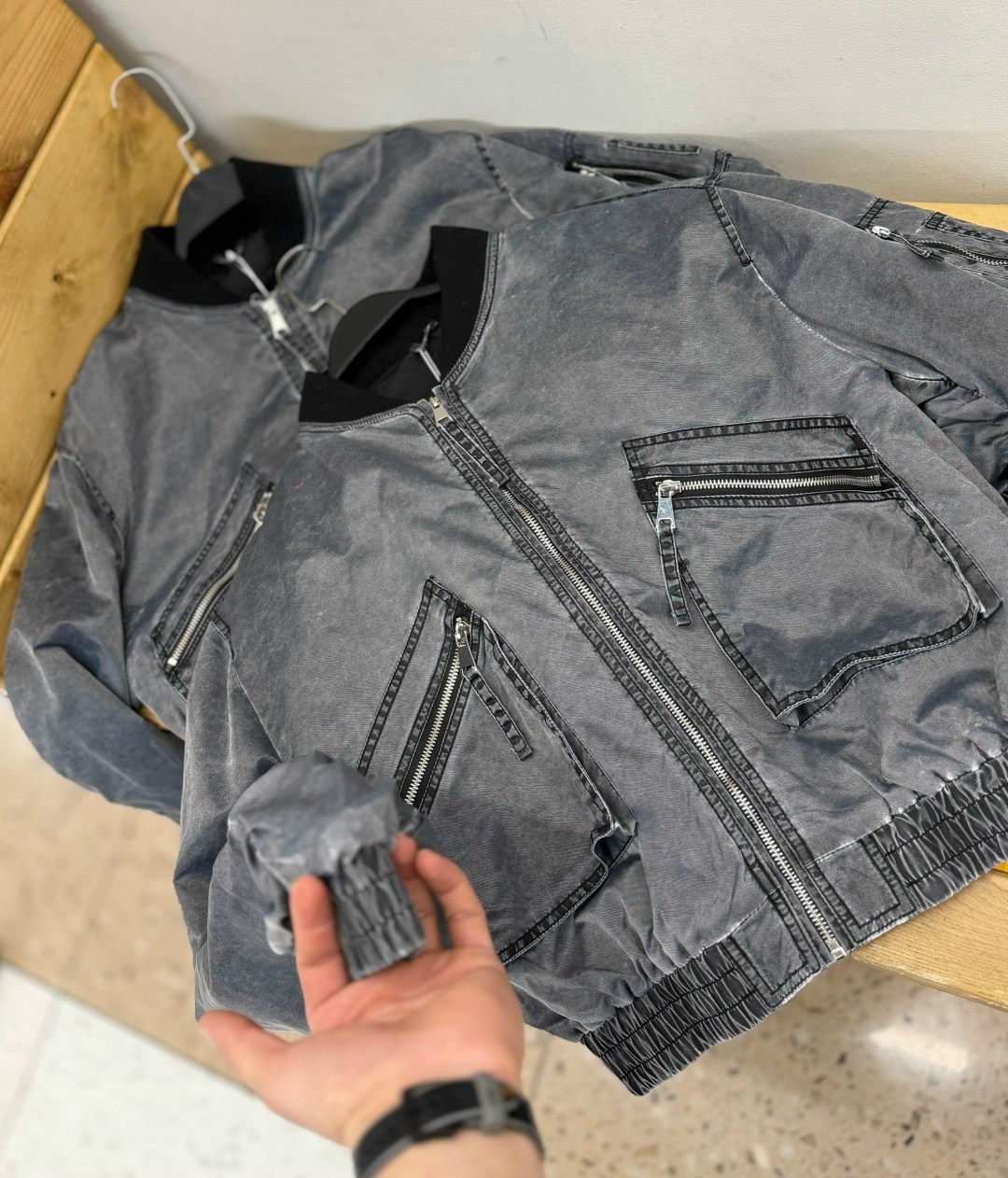 куртка бомбер,куртка бомбер кожаная,бомбер женский,куртка женская серая