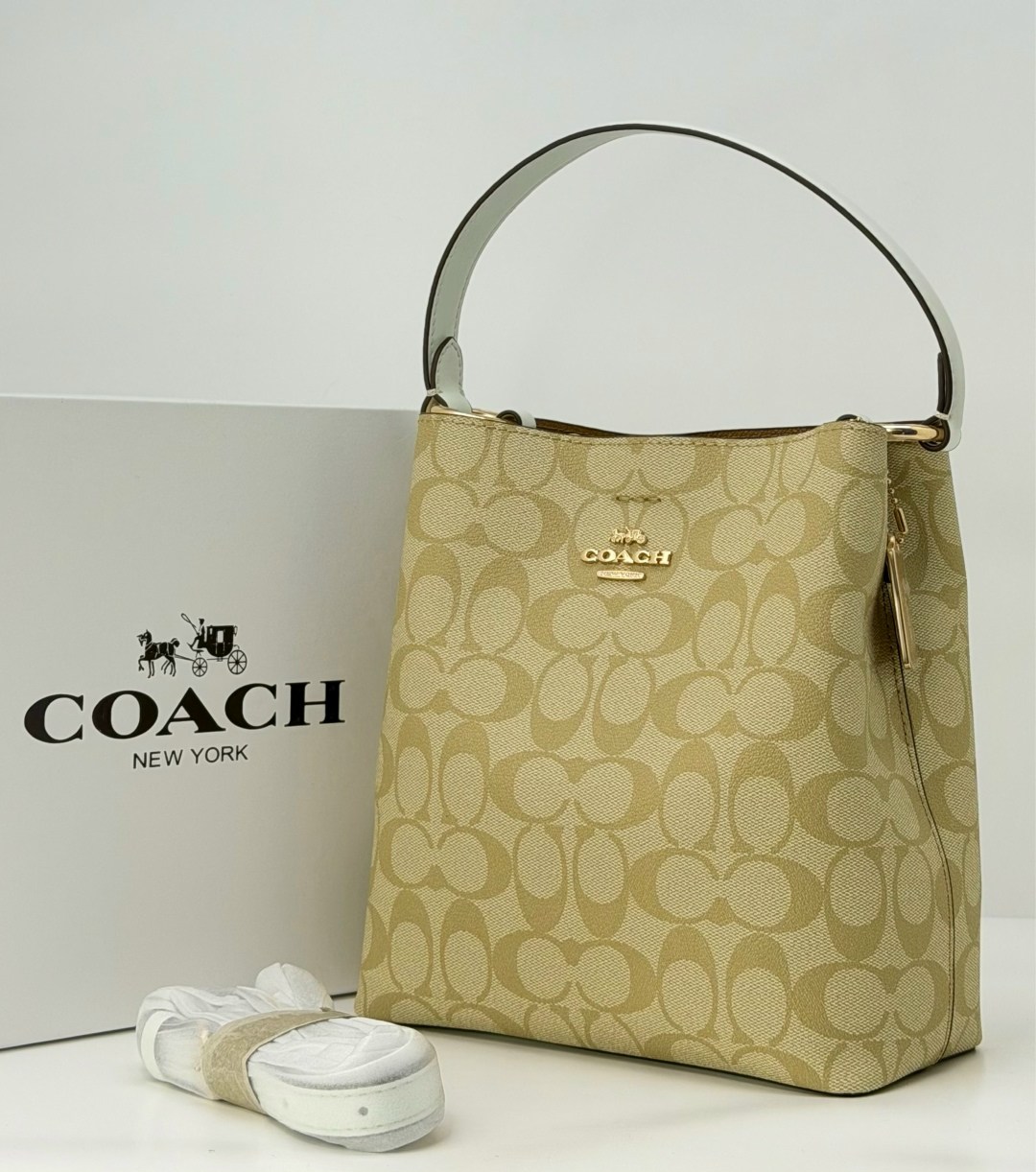 женская сумка coach,coach сумка,сумка,coach сумка тоут,сумка coach белая