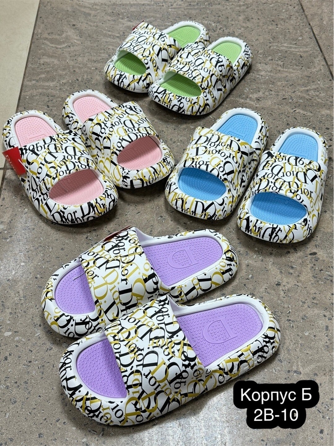 женские шлепанцы,,тапочки женские для дома,шлепки женские,модные тапочки