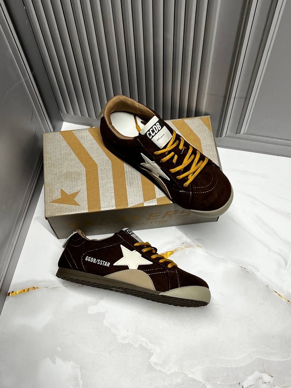 golden goose кроссовки super-star коричневый,коричневые кроссовки ball star golden goose anthracite silver,кеды golden goose,кроссовки super star golden goose deluxe кожа коричневый,мужские замшевые н