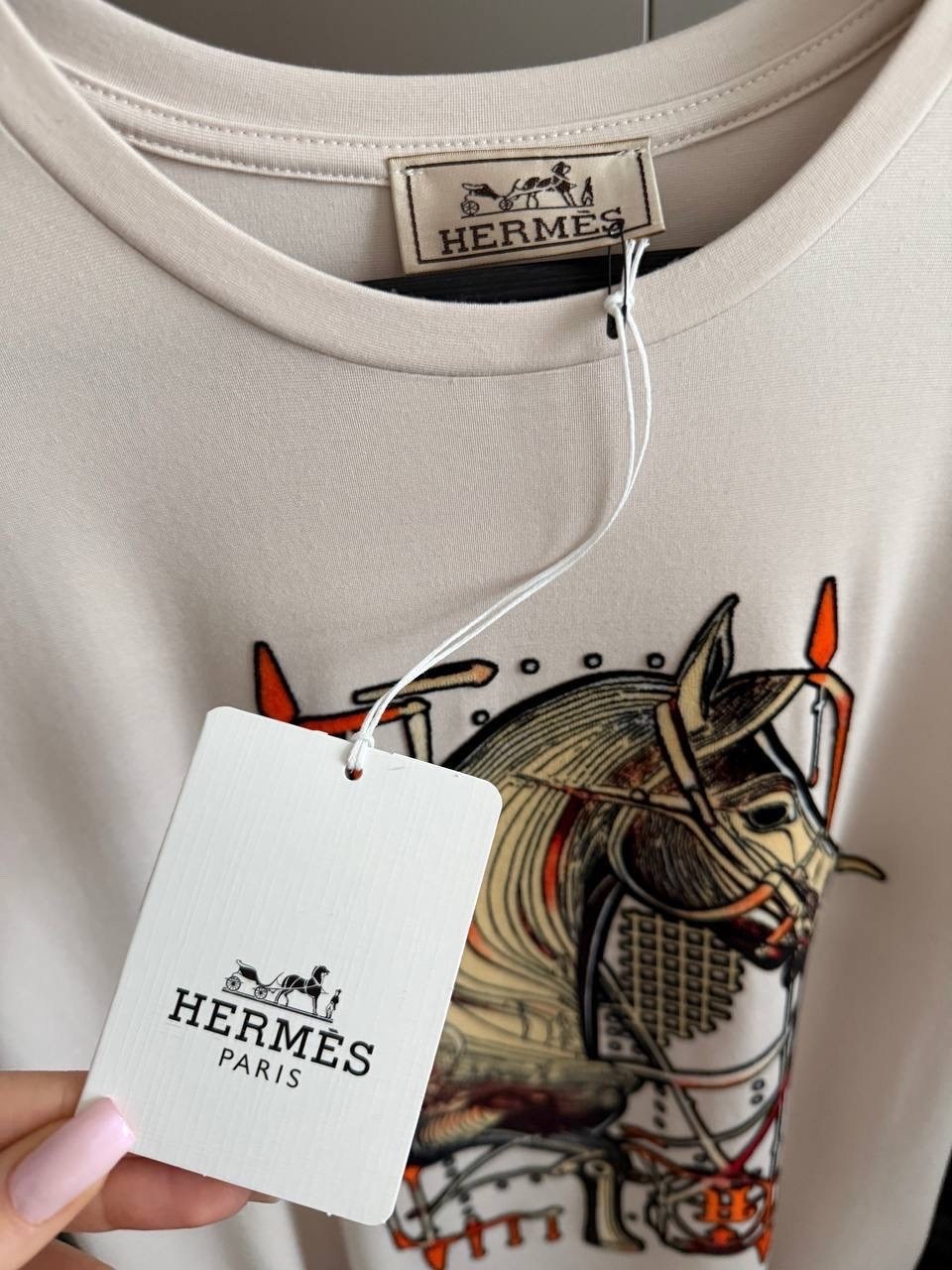 футболки женская,футболки модные,футболки базовая,стильная футболка,футболка