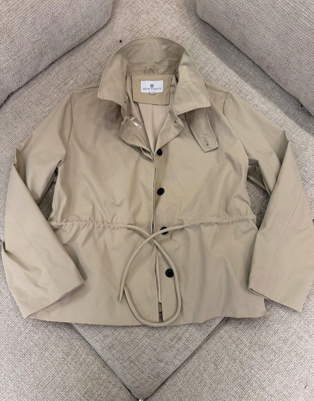 куртка стильная,ветровка женская,ветровка,легкая куртка,удлиненная куртка