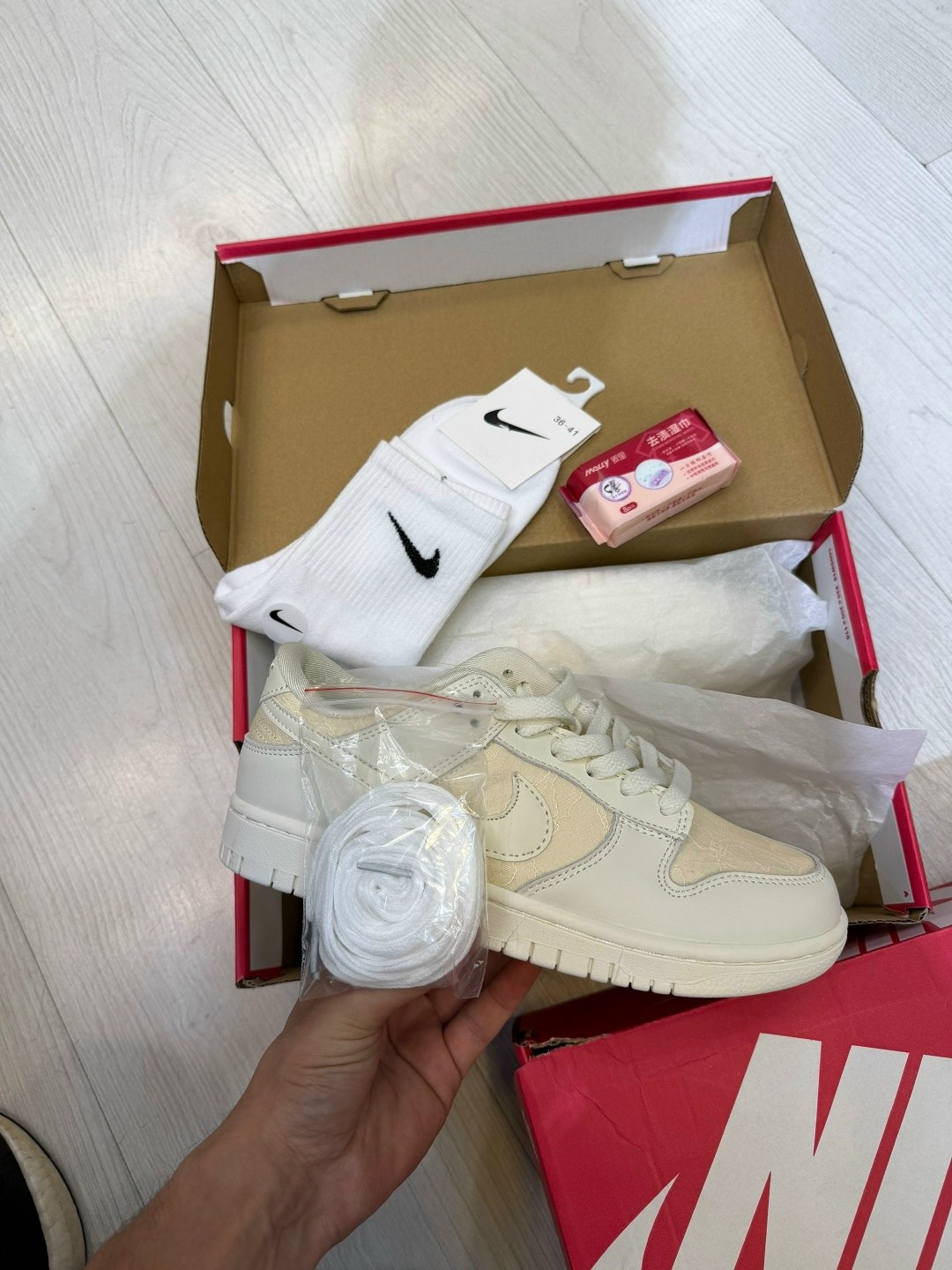 dunk low nike,nike dunk low orange pearl,кроссовки,кроссовки nike sb dunk low цвет бежевый,nike dunk low женские