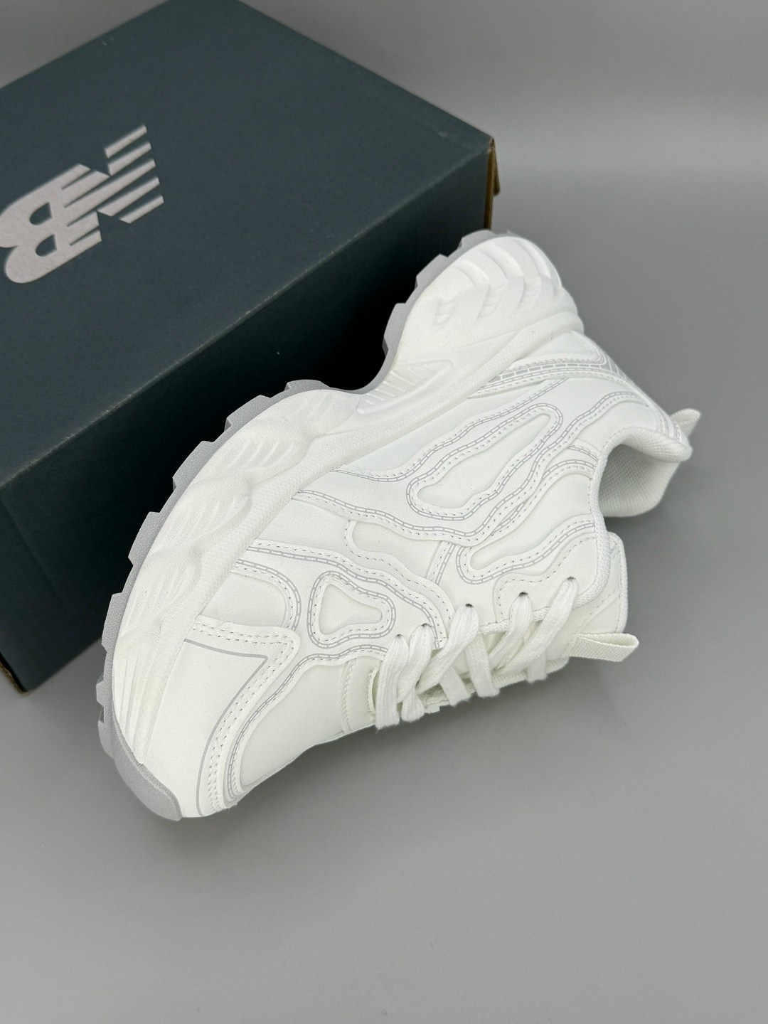 женские кроссовки,белые кроссовки,кроссовки на массивной подошве,женские массивные кроссовки,модные кроссовки