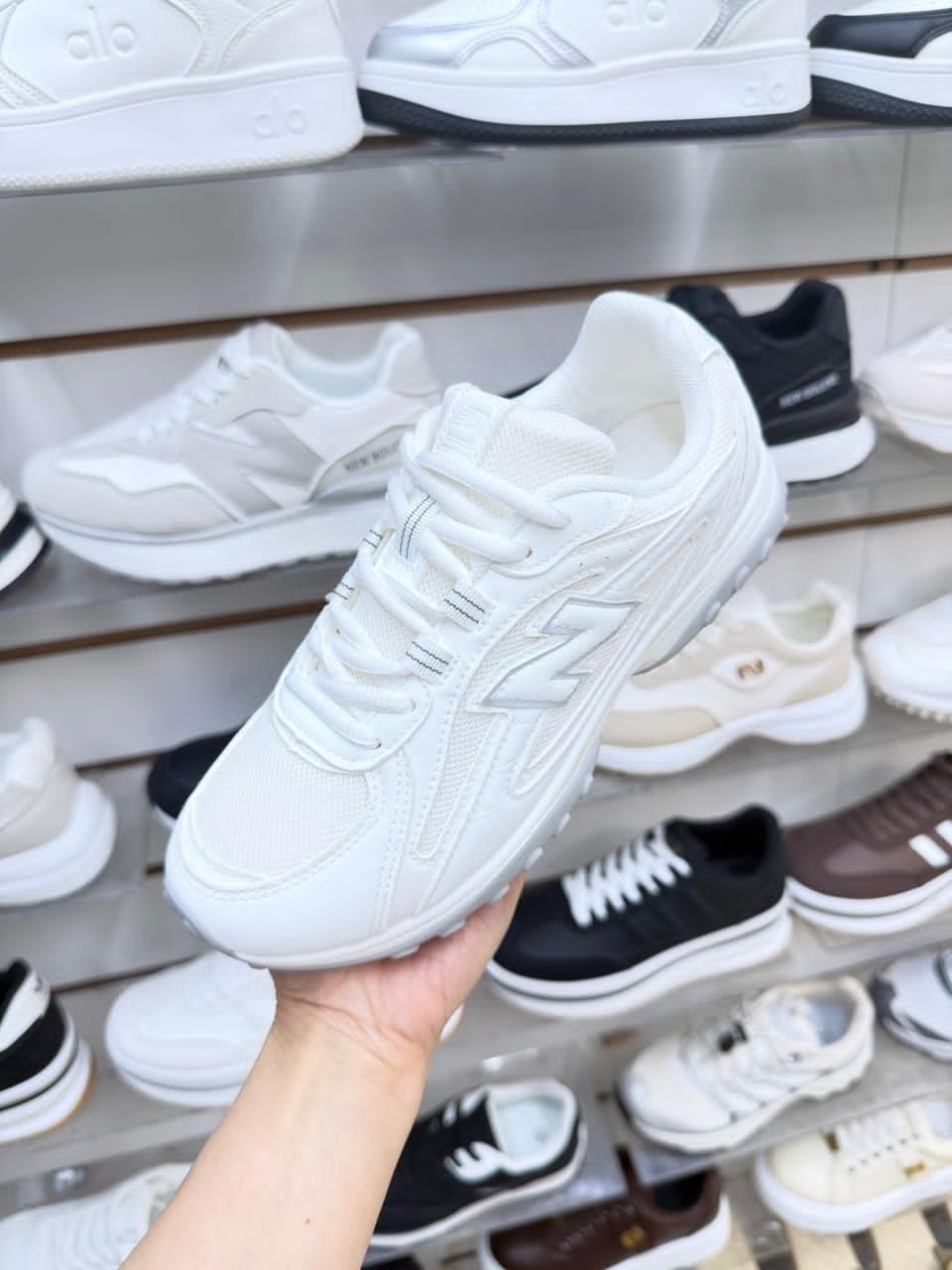 женские кроссовки,,кроссовки женские белые,кроссовки для женщин,кроссовки повседневные